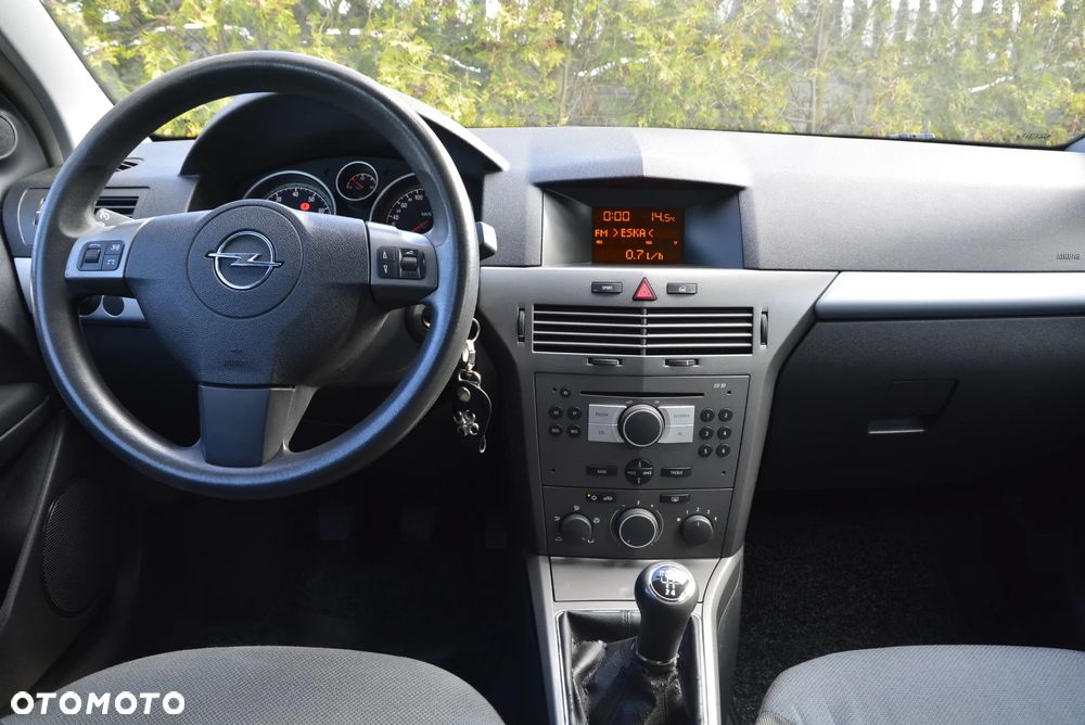 Opel Astra 1.6 Sport - 36
