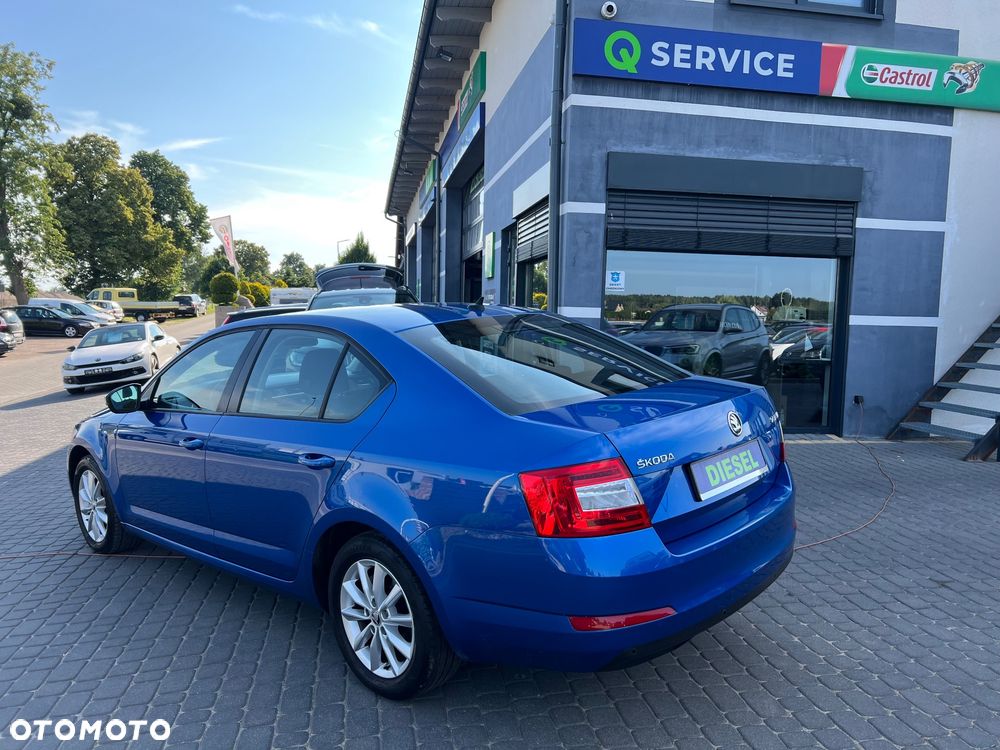 Skoda Octavia 2.0 TDI Ambition DSG - 9