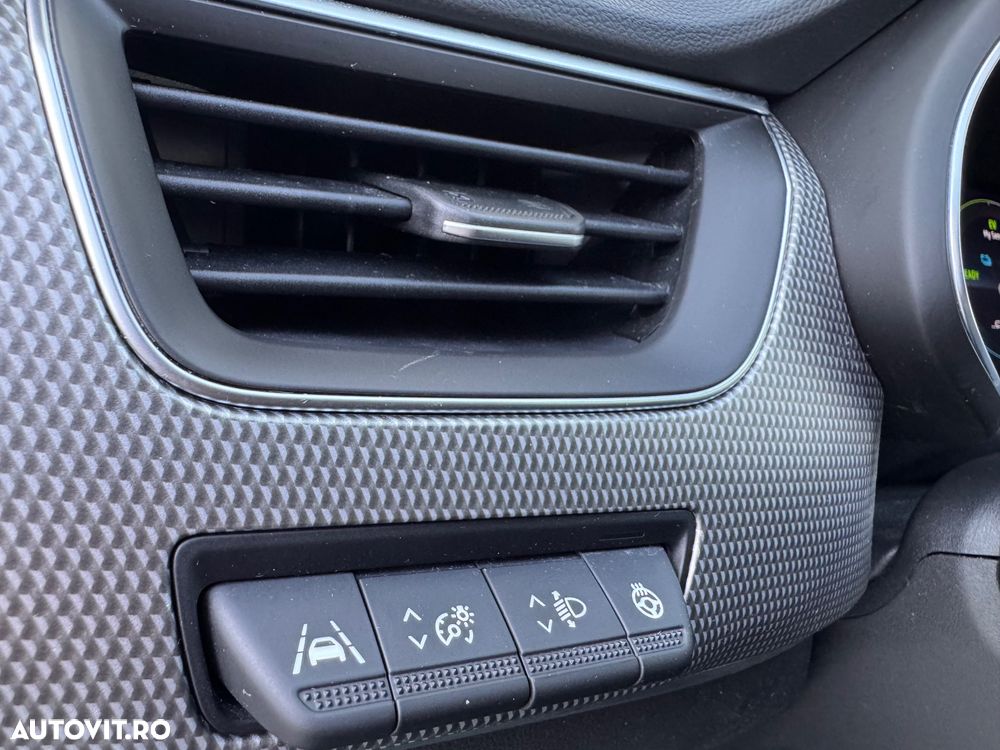 Renault Arkana E-TECH 145 Techno - 10