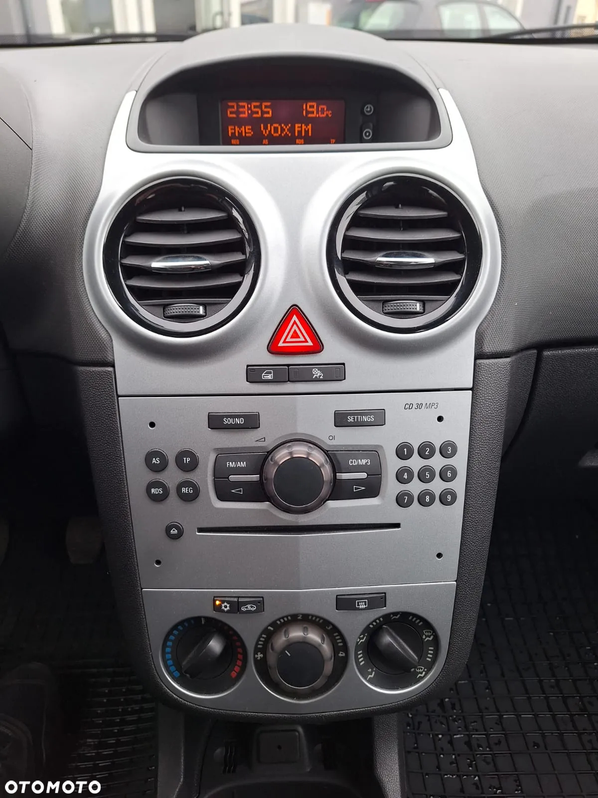 Opel Corsa - 26