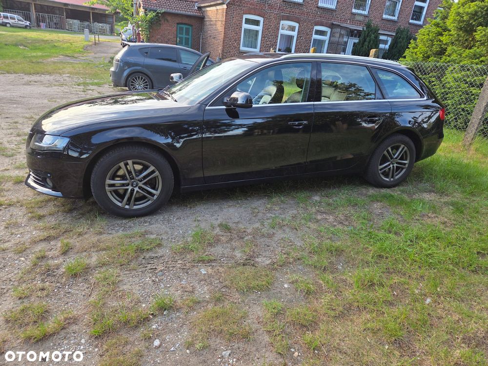 Audi A4 Avant 2.0 TDI - 13