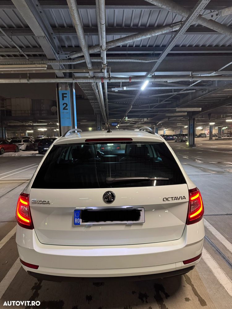 Skoda Octavia 2.0 TDI Style - 8