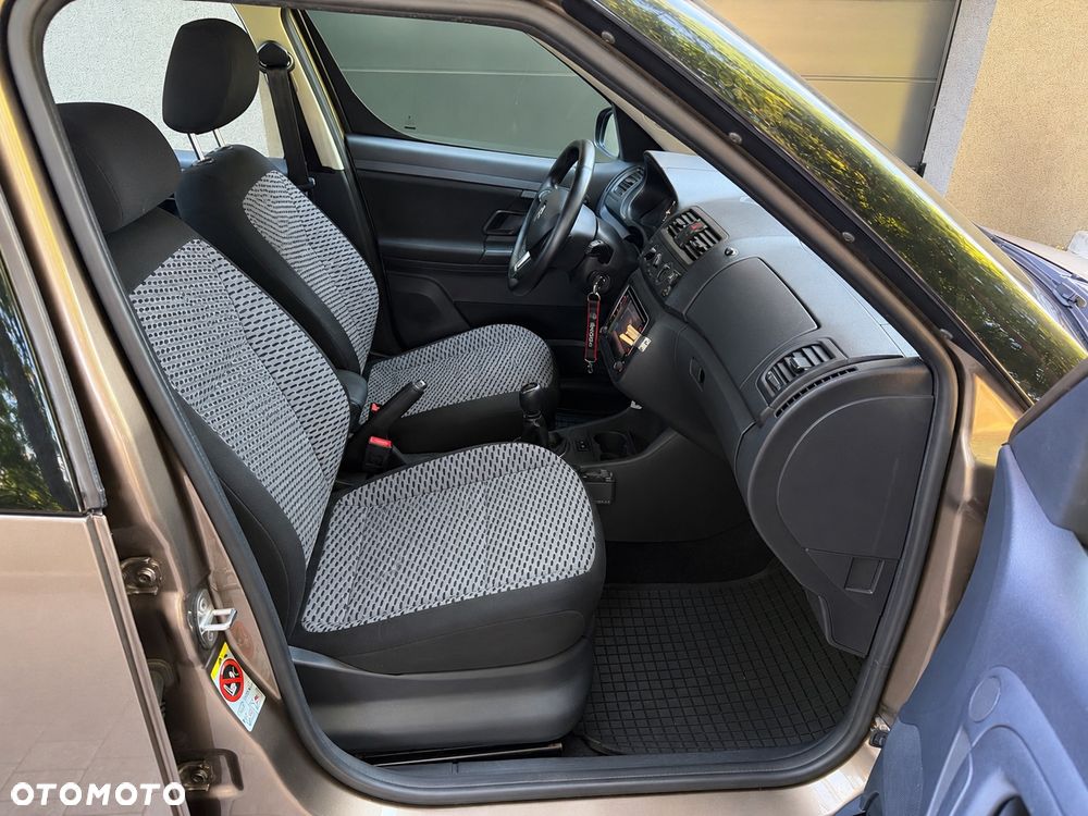Skoda Roomster - 33