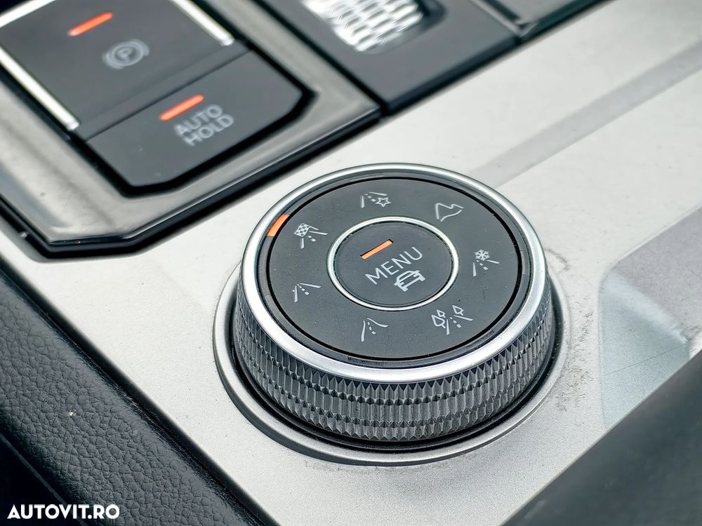 Volkswagen Touareg V6 TSI eHybrid PHEV R - 26