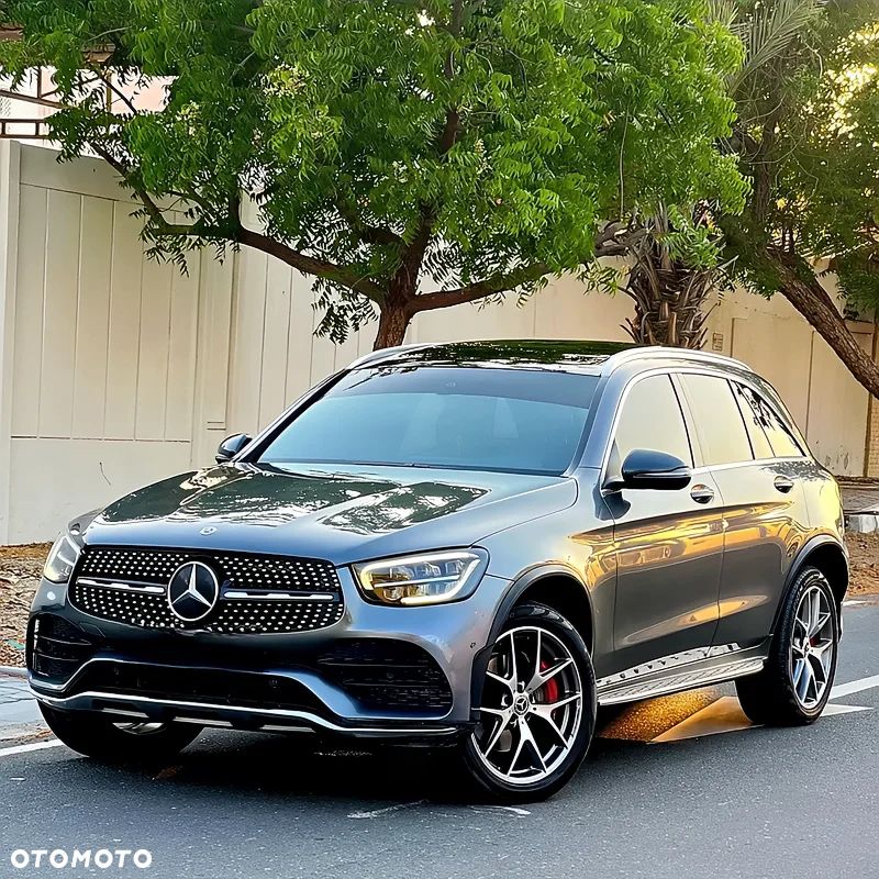 Mercedes-Benz GLC 300 4Matic 9G-TRONIC AMG Line - 2