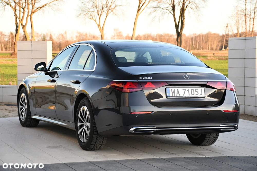Mercedes-Benz Klasa E 200 Avantgarde - 19