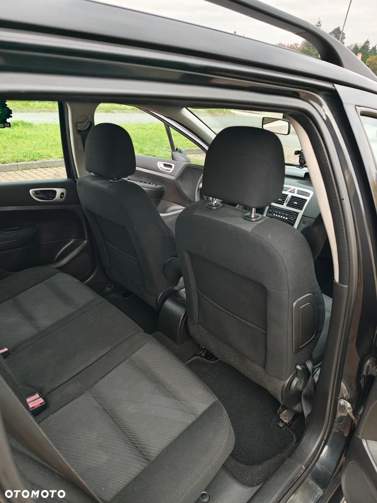 Peugeot 307 1.6 HDi - 10