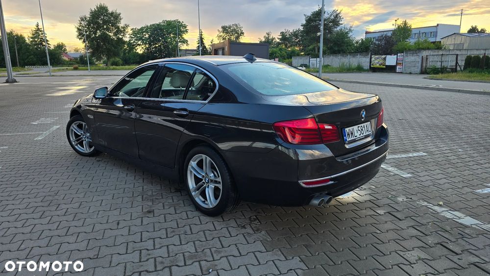 BMW Seria 5 520d xDrive Luxury Line - 7