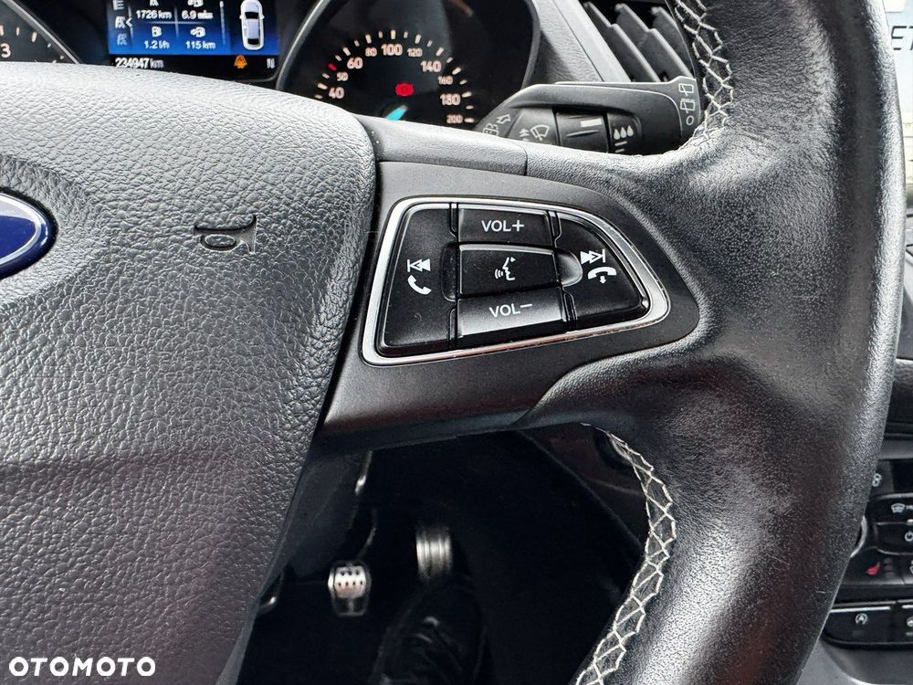 Ford Kuga 2.0 TDCi 4x2 ST-Line - 24