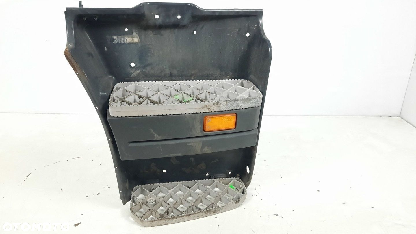 SCANIA R480 EURO 5 10R STOPIEN STOPNICA PRAWA 1779119 1854228 - 2