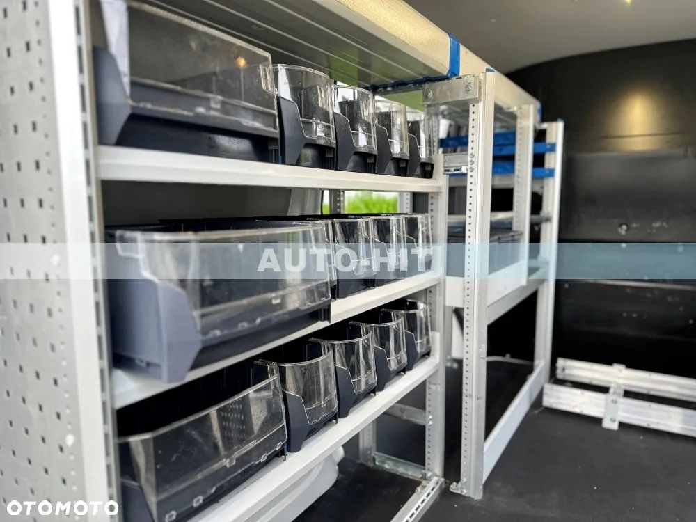 Volkswagen Transporter - 18