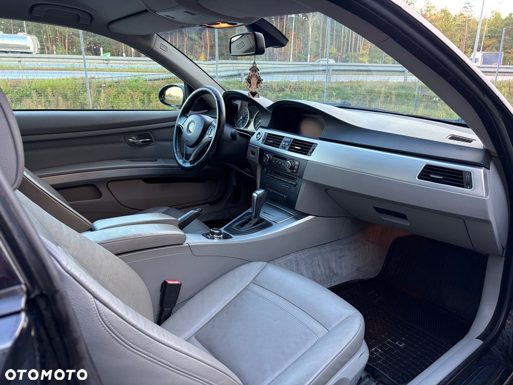 BMW Seria 3 320d - 17