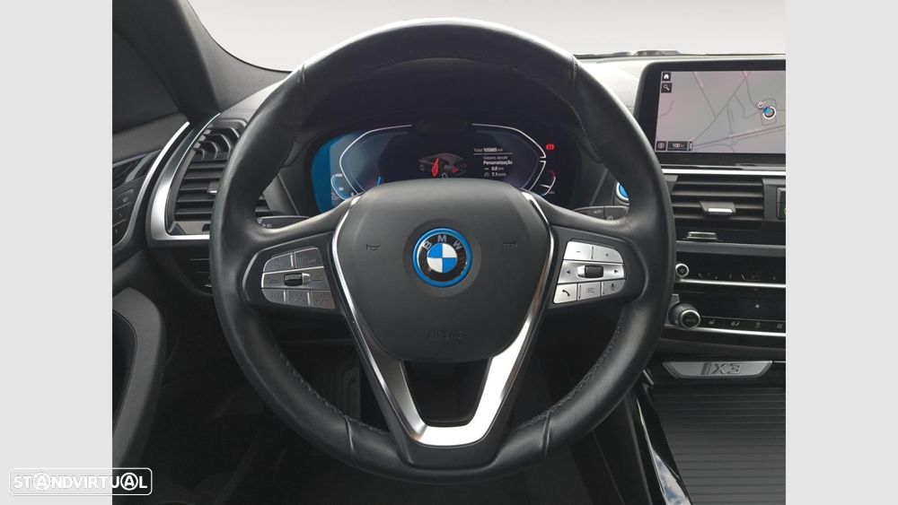 BMW iX3 Inspiring - 12
