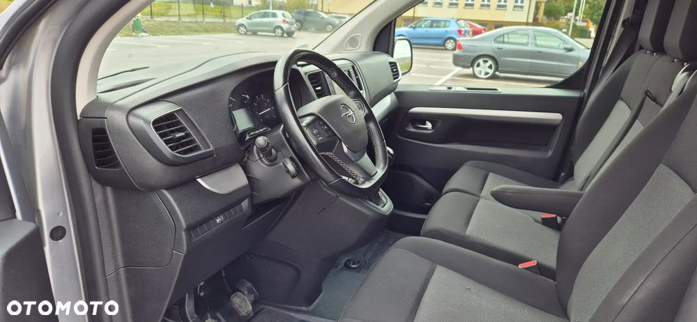 Opel Vivaro - 21