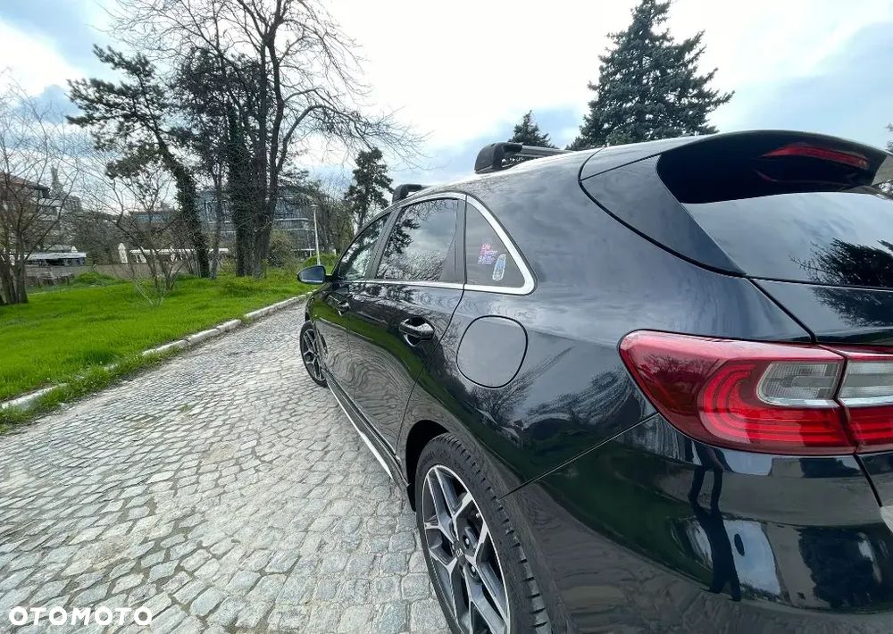 Kia Ceed 1.6 CRDi mHEV GT-Line DCT - 11