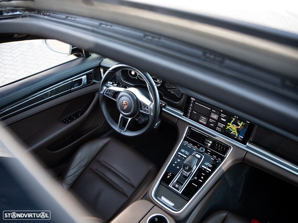 Porsche Panamera Sport Turismo 4 E-Hybrid - 8