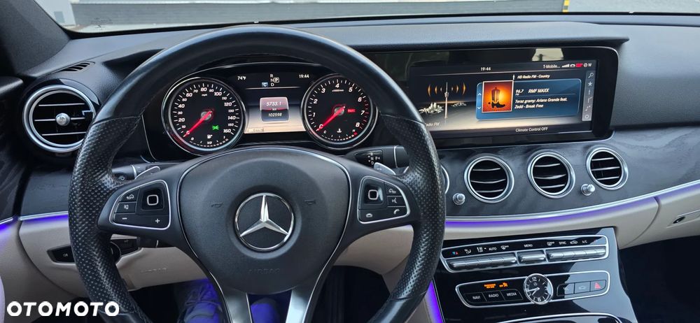 Mercedes-Benz Klasa E 300 9G-TRONIC Avantgarde - 10