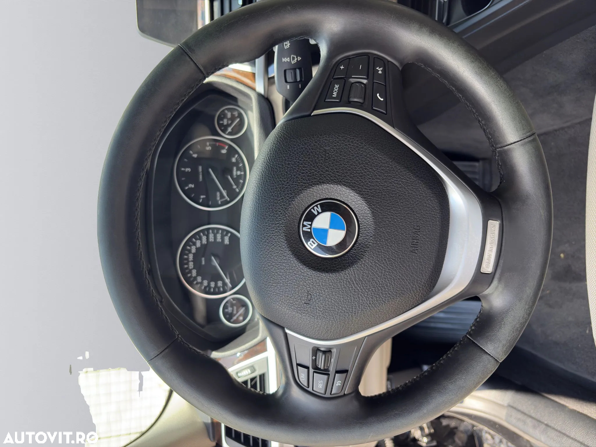 BMW Seria 3 325d Luxury Line - 12
