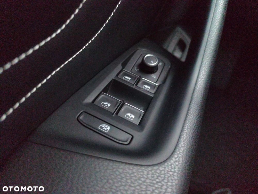 Volkswagen Passat - 16