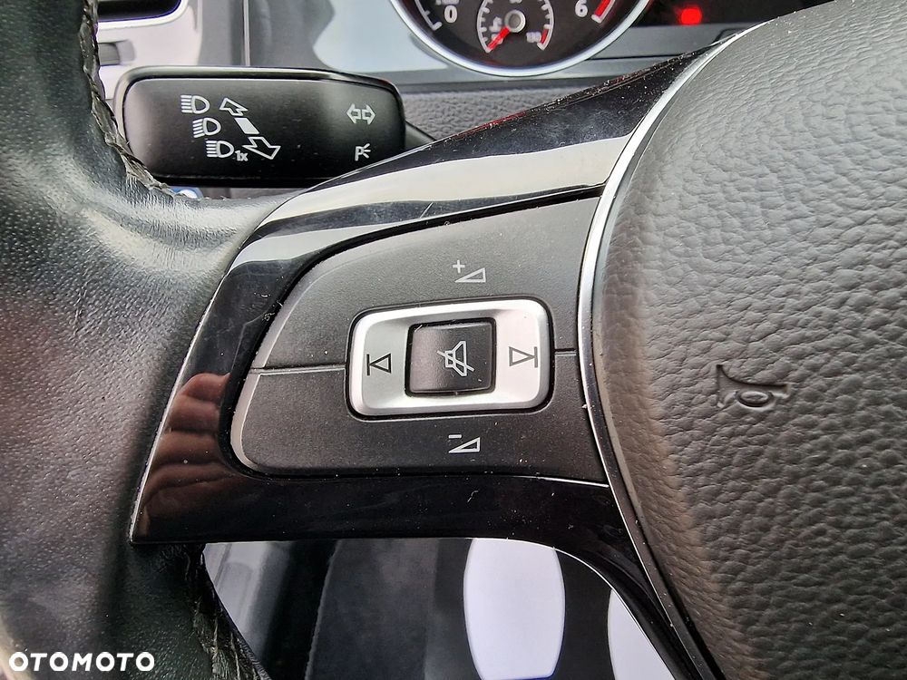 Volkswagen Golf 1.6 TDI SCR Trendline - 14