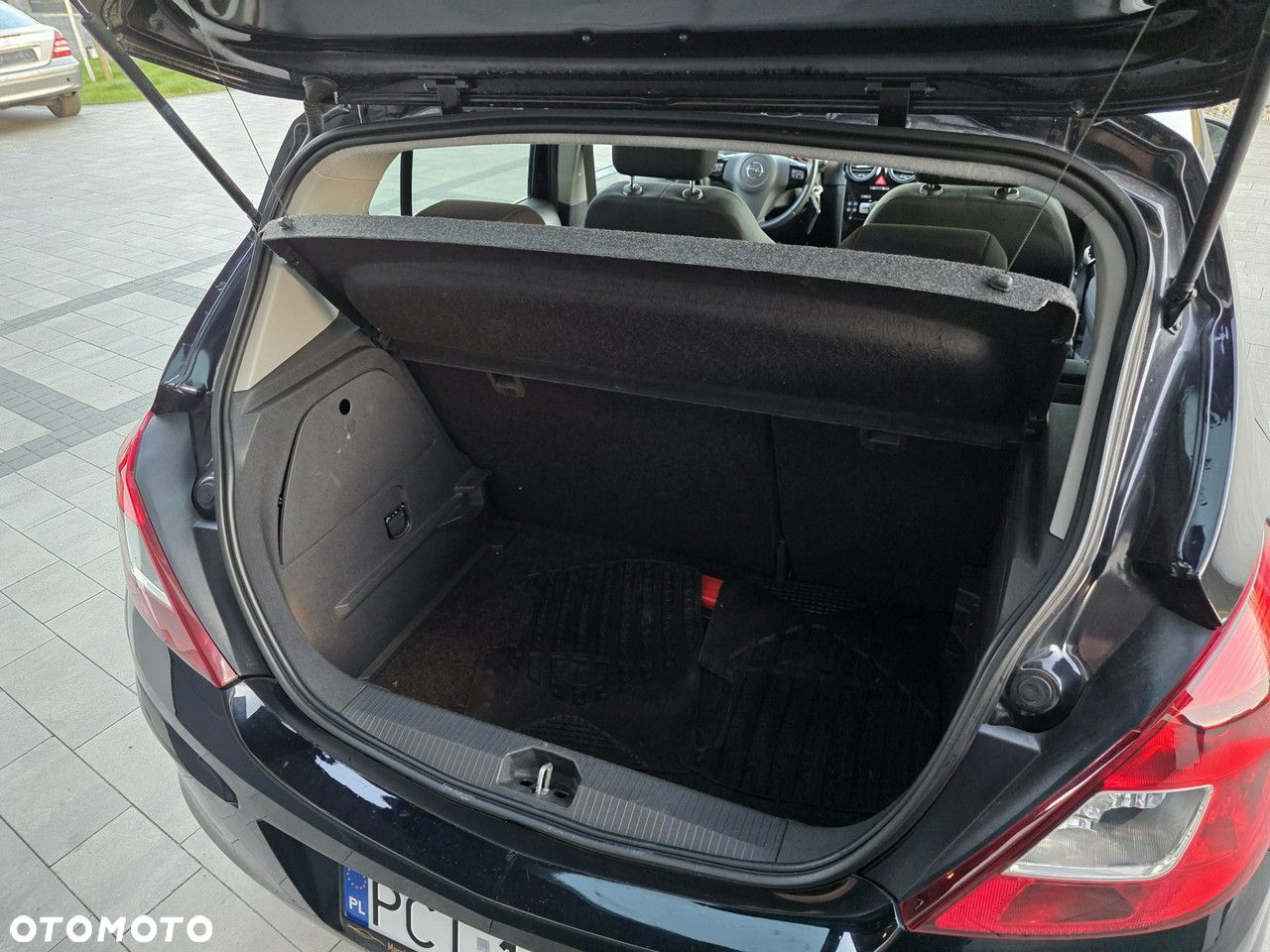 Opel Corsa 1.4 16V Edition 111 Jahre - 9