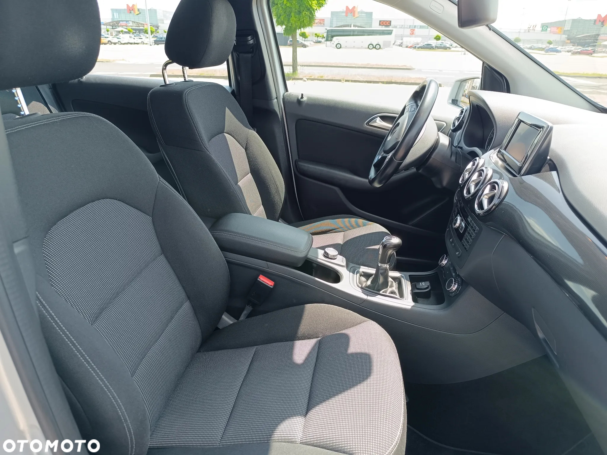 Mercedes-Benz Klasa B 180 (BlueEFFICIENCY) - 24