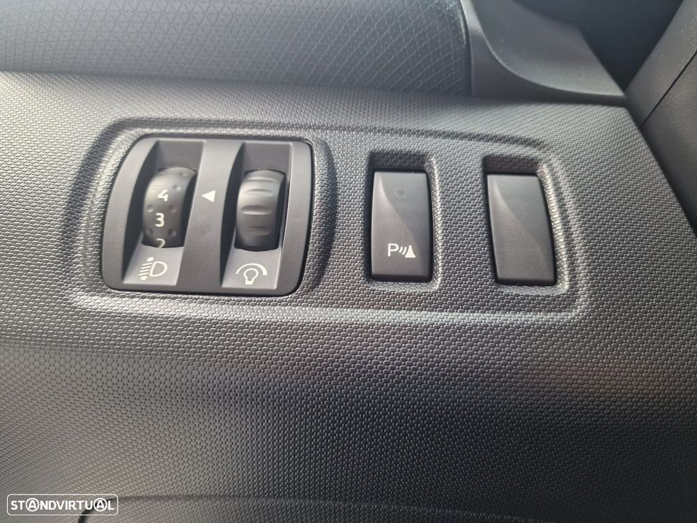 Renault Clio 1.5 dCi Confort - 27