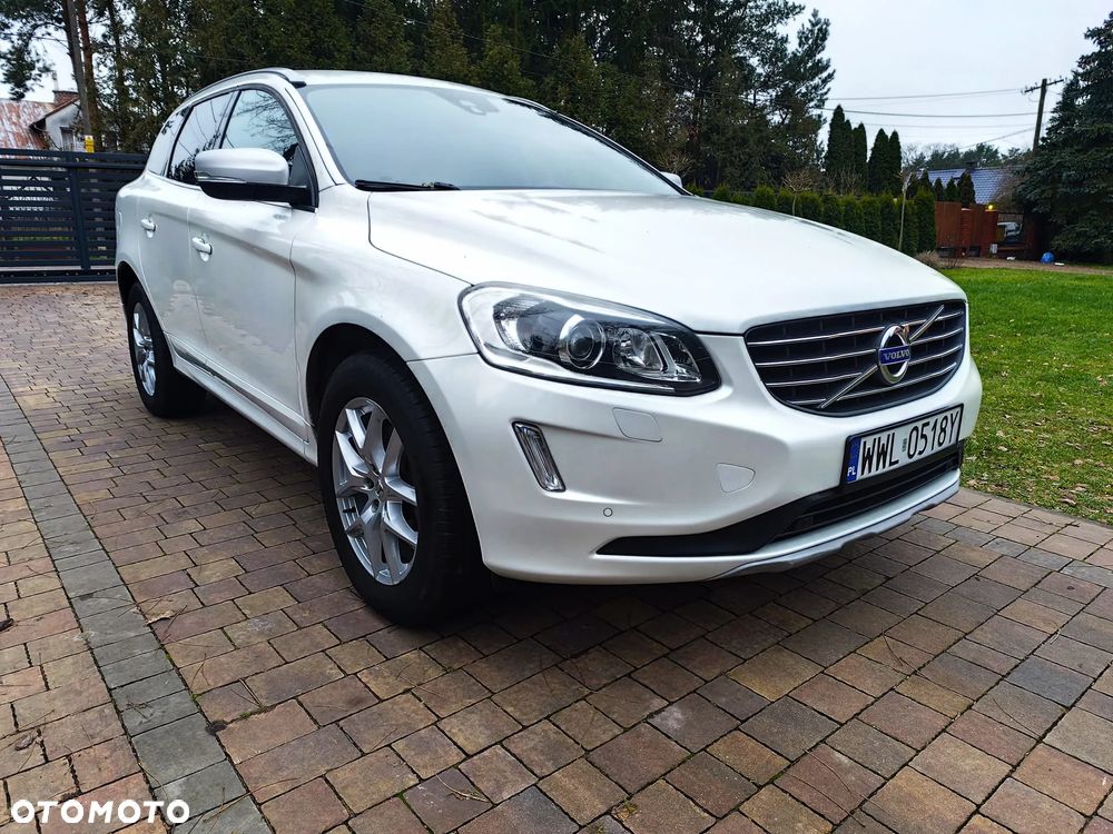 Volvo XC 60 D4 AWD Momentum - 6
