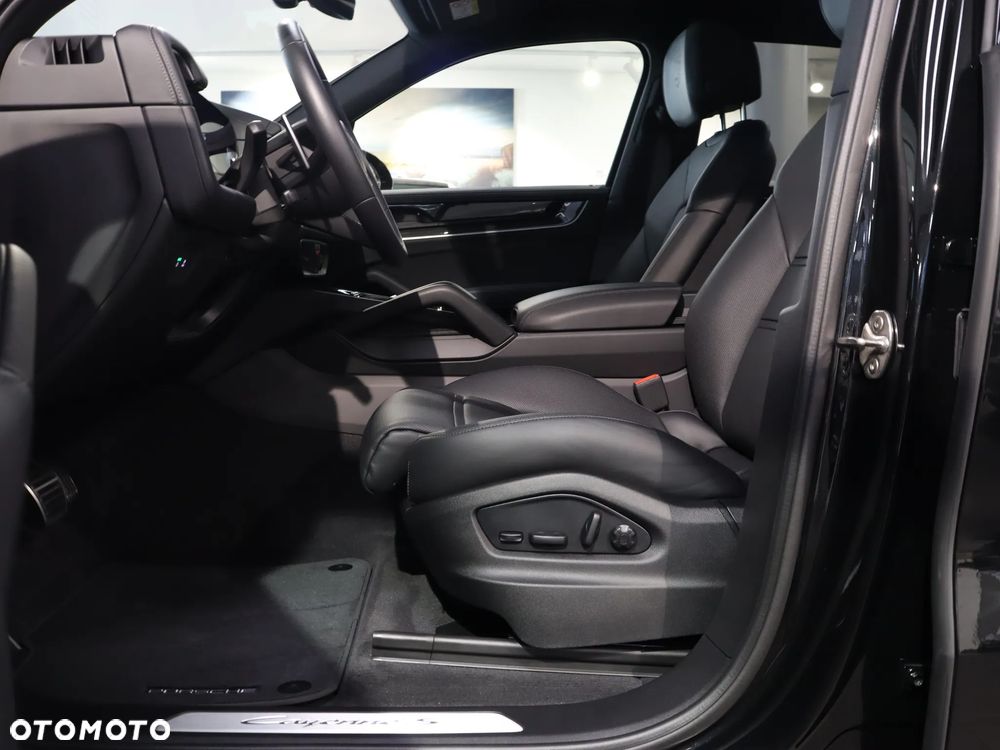 Porsche Cayenne - 17