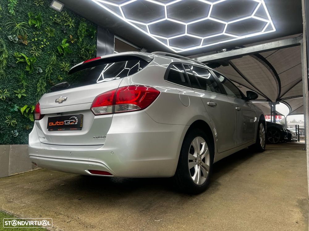 Chevrolet Cruze SW 1.7 VCDi LTZ - 6