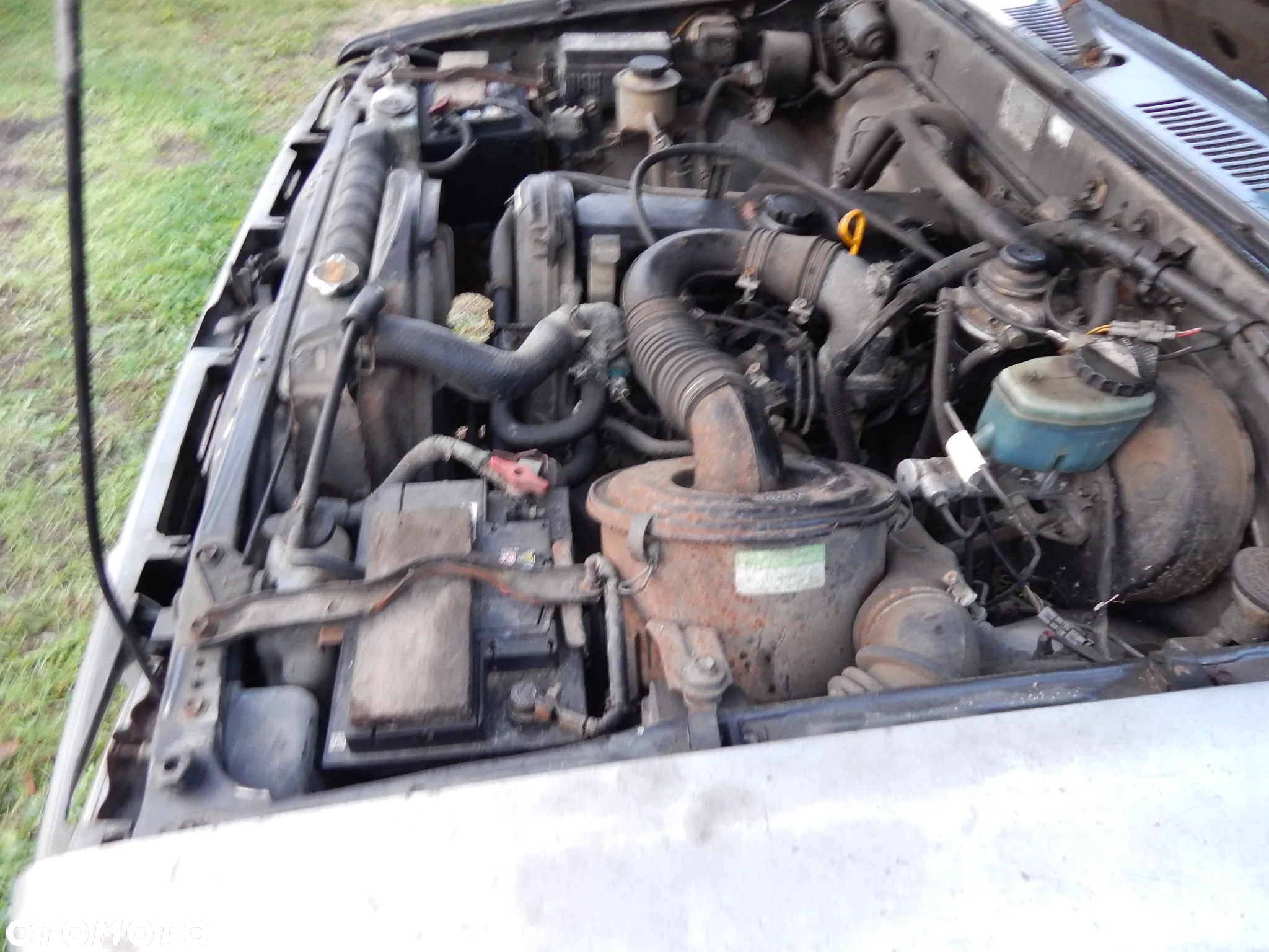Toyota Hilux 4WD DLX - 10
