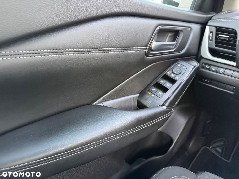 Nissan Qashqai 1.3 DIG-T MHEV Xtronic N-Connecta - 33