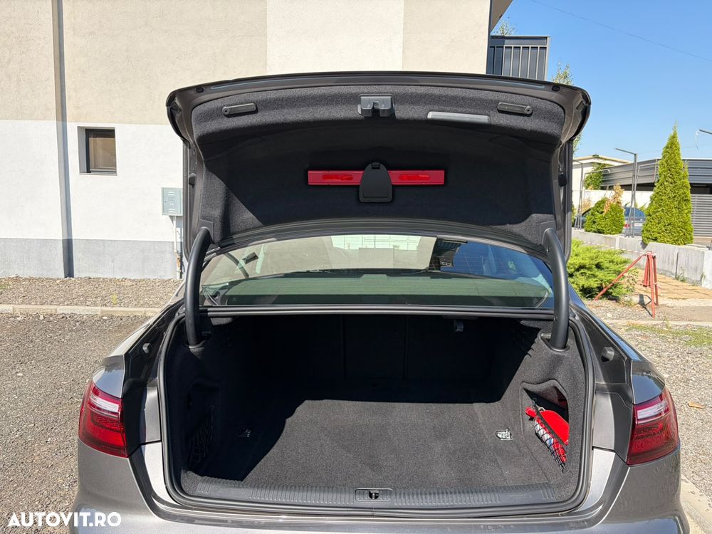 Audi A4 Limuzina 35 TFSI S tronic MHEV Basic - 8