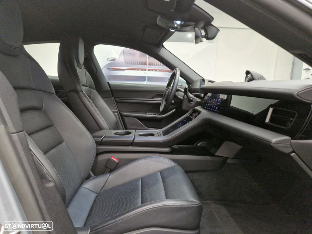 Porsche Taycan Standard - 22