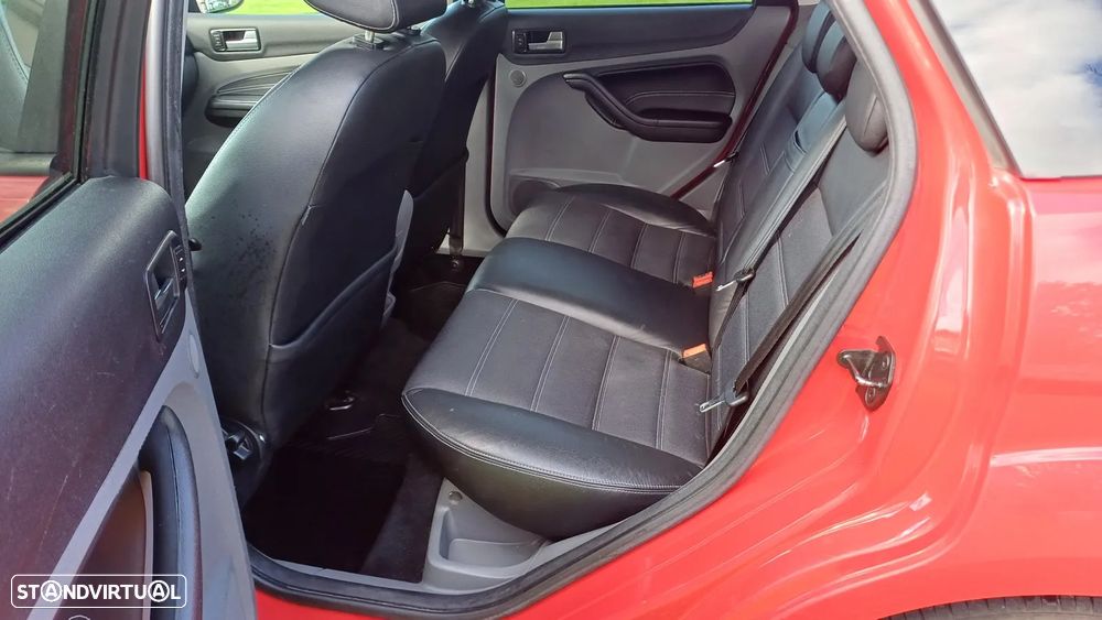 Ford Focus 1.6 TDCi Titanium - 6