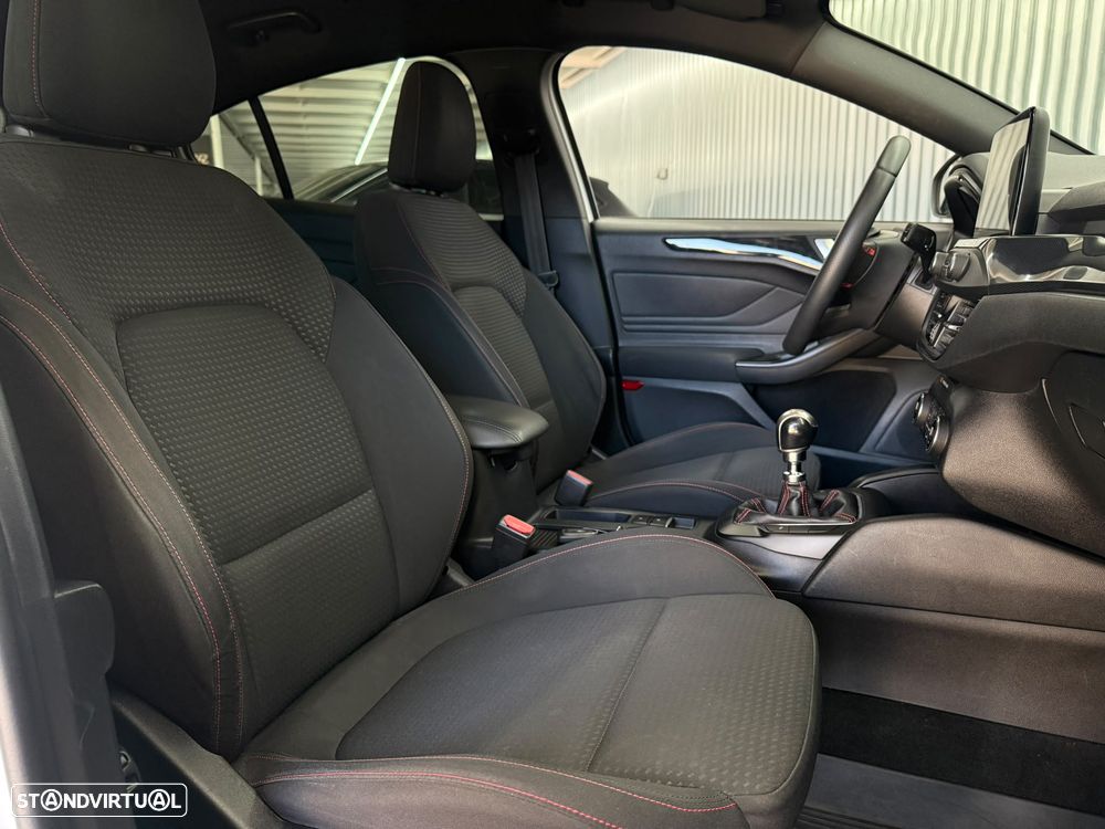 Ford Focus 1.0 EcoBoost ST-Line - 12