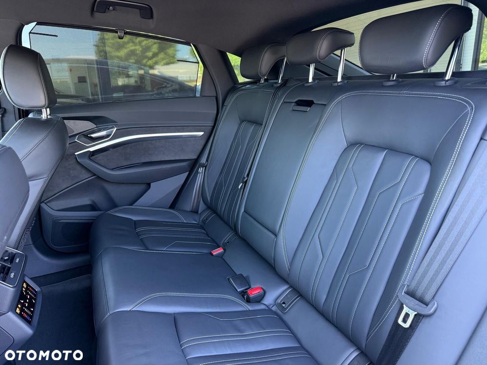 Audi e-tron Sportback - 13