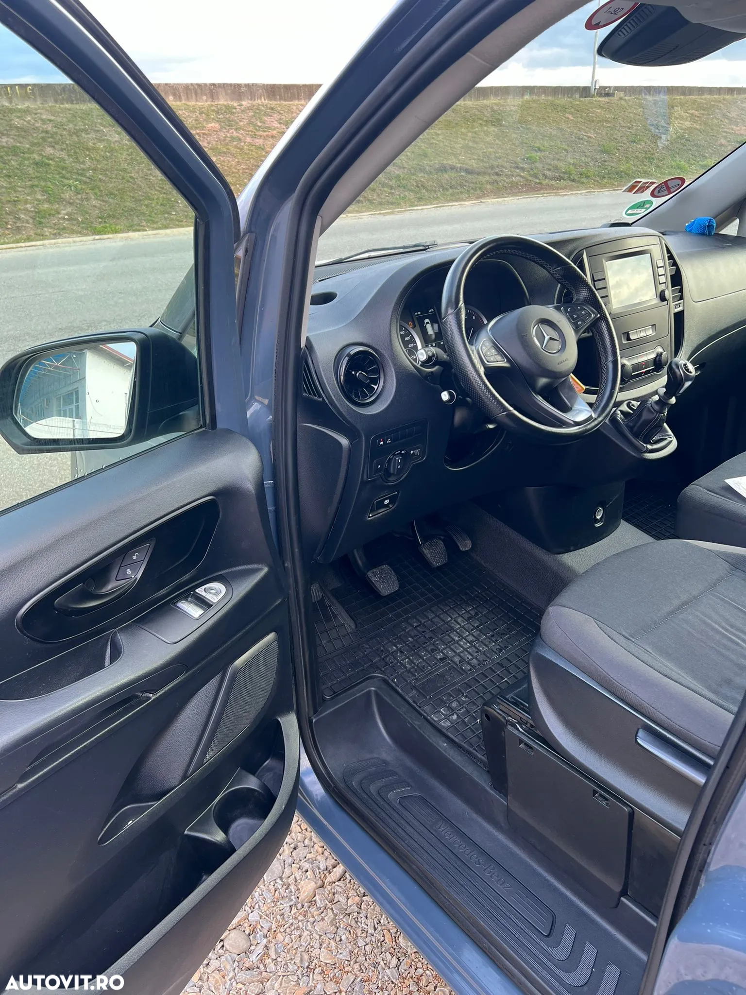 Mercedes-Benz Vito - 24