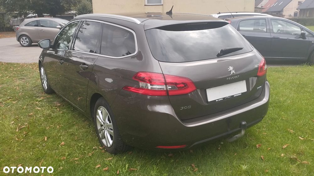 Peugeot 308 1.6 BlueHDi Allure S&S - 6