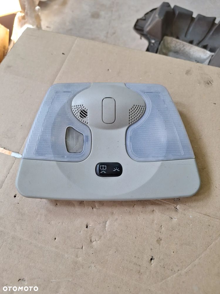 lampka oświetlenia kabiny MERCEDES A-KLASA 168 W168 A1688250008