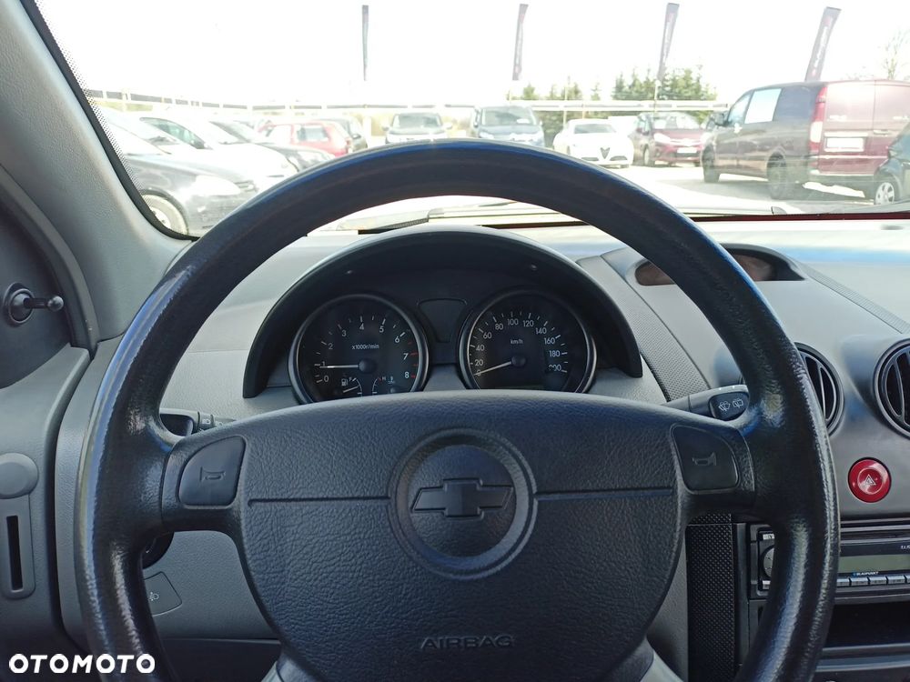 Chevrolet Aveo - 9