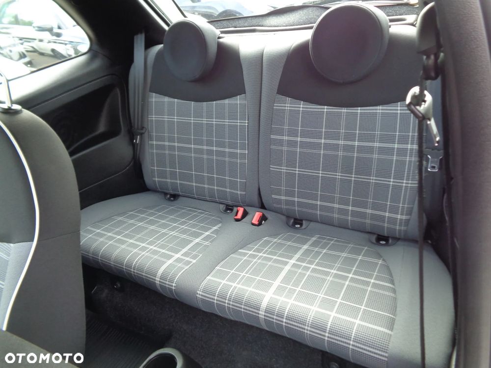 Fiat 500 ver-1-0-hybrid-dolcevita - 16