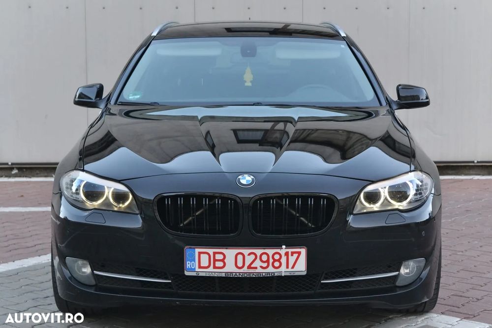 BMW Seria 5 520d Touring - 1