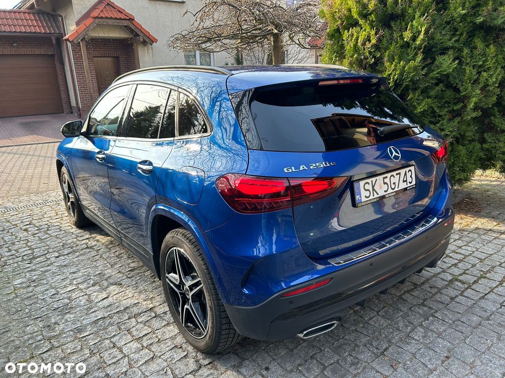Mercedes-Benz GLA 250e AMG Line - 7