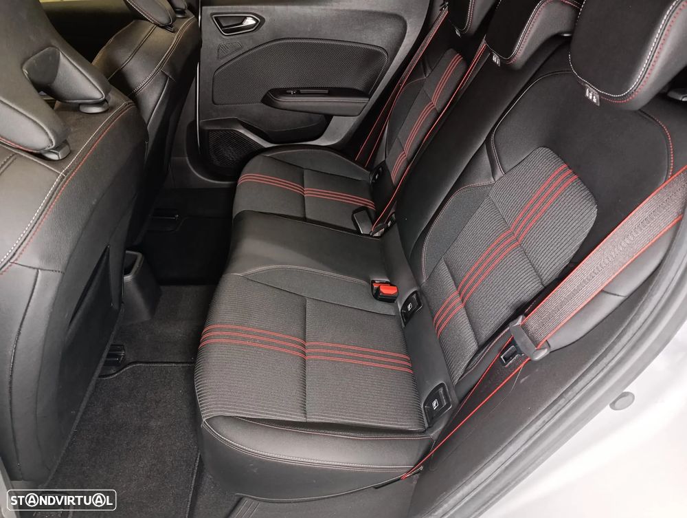 Renault Clio 1.0 TCe RS Line CVT - 27