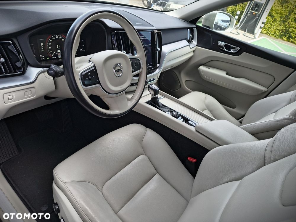Volvo XC 60 - 12