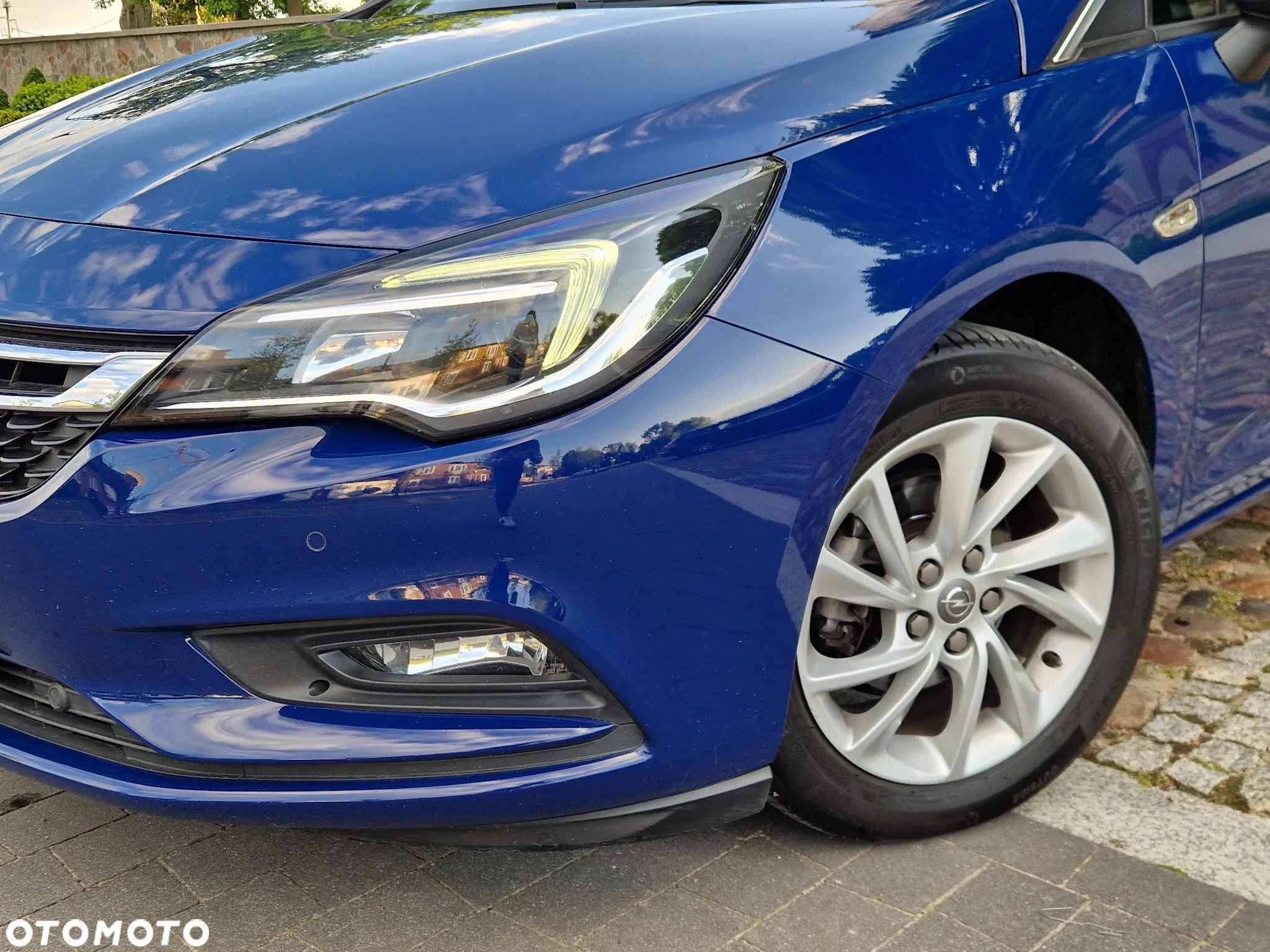 Opel Astra V 1.4 T Dynamic S&S - 4