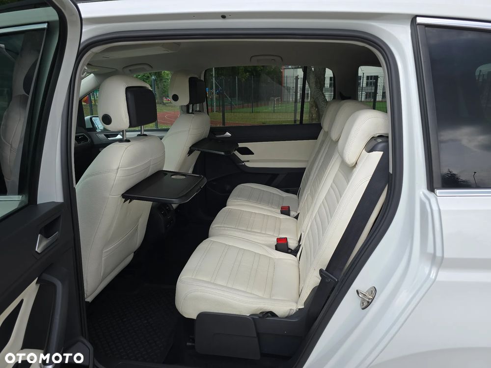 Volkswagen Touran 1.4 TSI BMT Highline DSG - 9