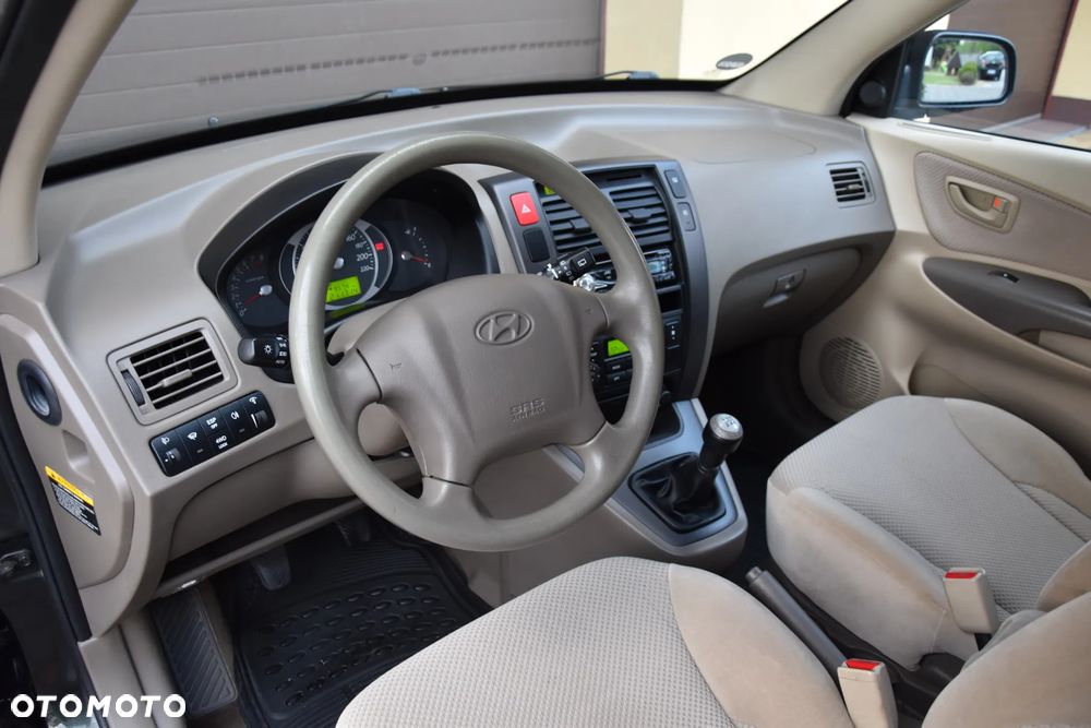Hyundai Tucson 2.0 4WD GLS - 16