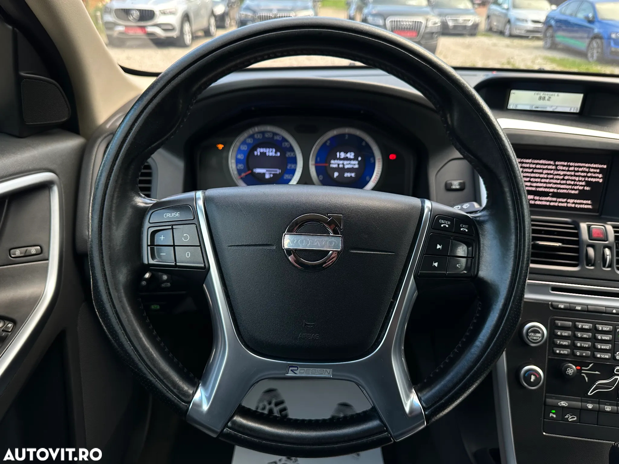 Volvo XC 60 D5 AWD Aut. RDesign - 35